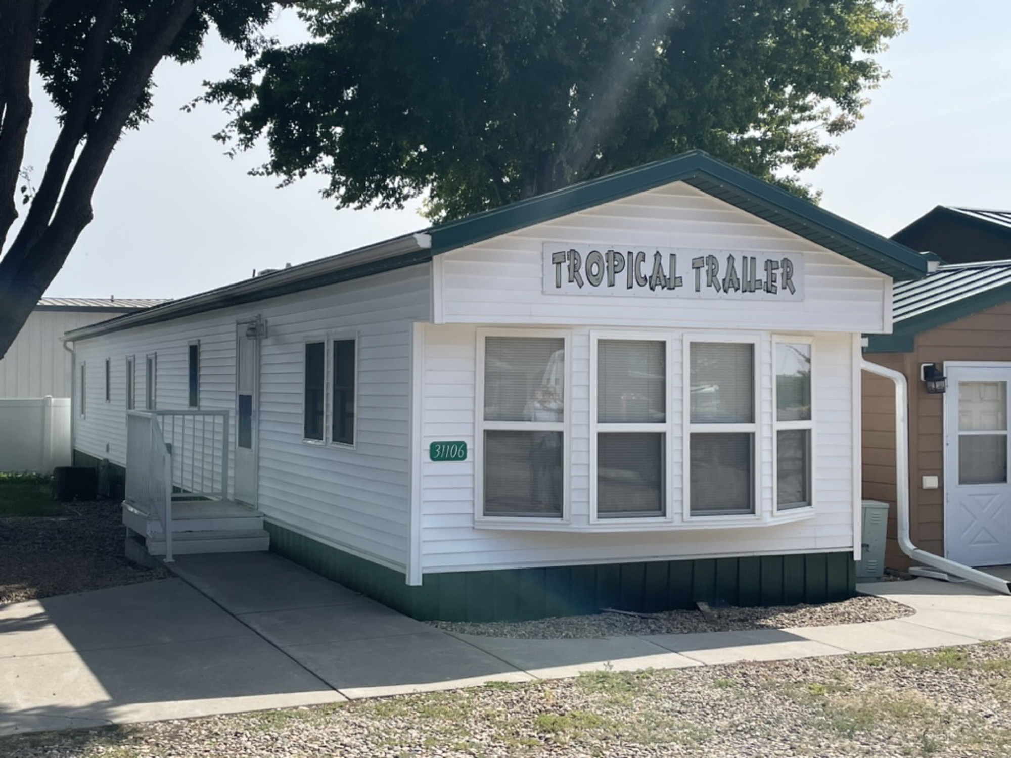 Tropical Trailer
